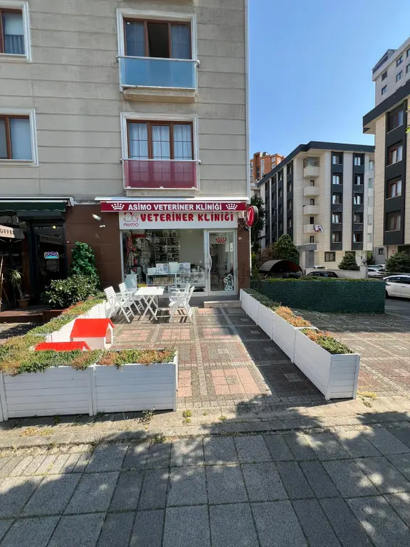 Küçükbakkalköy Şerifali Caddesinde 50+50m2 Dükkan 17.000.000tl 2
