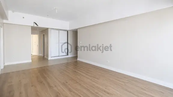 Atakent İstanbul Sarayları Sitesi 2+1 Kapalı Mutfaklı 1