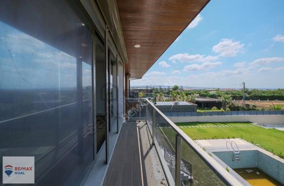 Silivri Kavaklı'da Müstakil Havuzlu, 600 M2 Lüks Villa 2