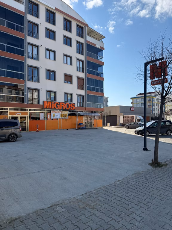 Newcıty Emlaktan Lüks Full Eşyalı 1+1 Balkonlu Daire 1