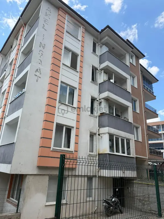 Karabük 100.yıl Merkezinde Carrefuar Karşında Satılık 2+1 Daire 1