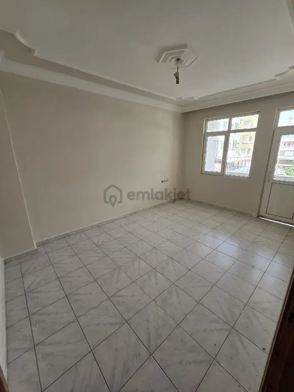 Sönmez Gayrimenkul`den Çarşı Merkezinde 3+1 Kiralık Daire 2