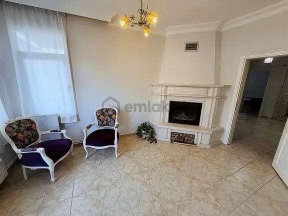 İstiklal Mh. Merkezde Denize 3 Dk Uzaklıkta 144 M2 3+1 Daire 2
