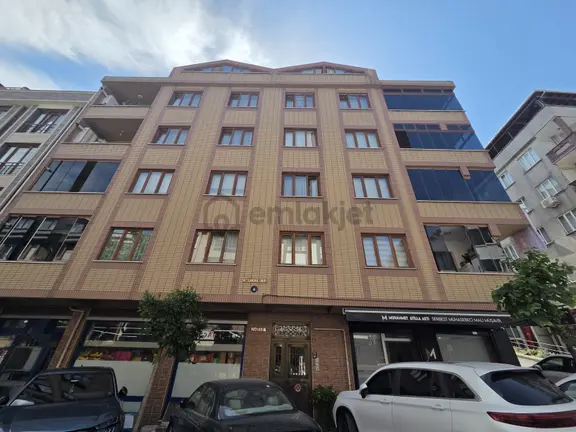 Armax'tan Boşnak Mahallesinde 2+1 Bakımlı 95 M2 Ara Kat Daire.. 1