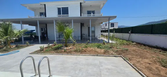 Didim Seyrantepede Satılık Harika Bir Konumda 645 M2 İçerisinde Satılık Villa 2