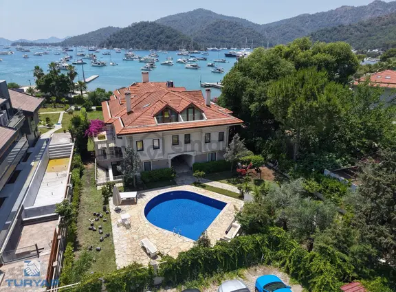 Göcek Opal Evlerinde Deniz Manzaralı 3+1 Kiralık Daire 1