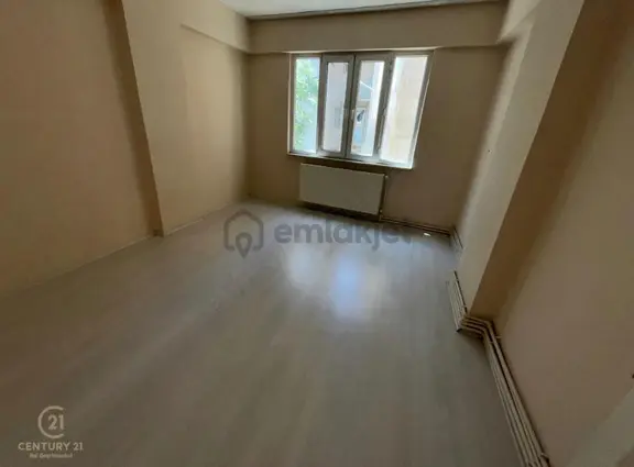 Century21 Bal'dan Çarşıya Yürüme Mesafesinde Kiralık 2+1 Daire 2