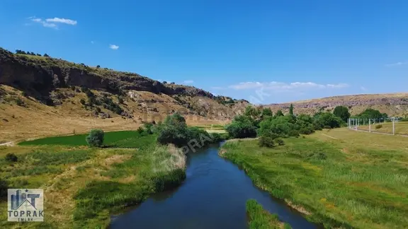Toprak Emlak'tan Porsuk Kenarı / Tel İle Çevrili /satılık Tarla 1