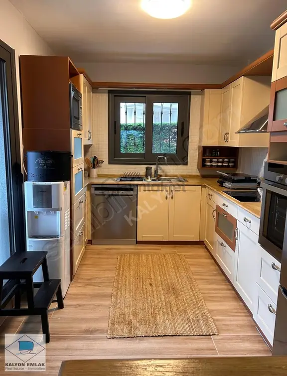 Çeşme Mamurbaba'da Kalyon'dan Satılık 3+1 Site İçi Havuzlu Villa 2