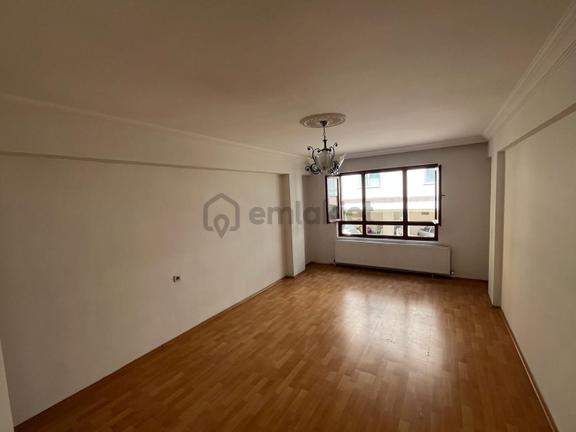 Yeşilbayır'da Cadde Dibi Katta 2+1 Kiralık Daire...!!! 2
