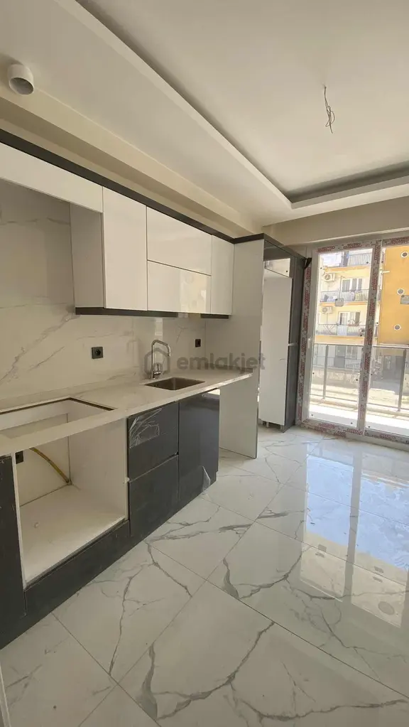 Efeler Ata Mahallesinde İskanlı 2+1 Sıfır Daire 1