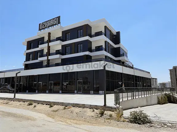 Özkargı Plaza' Da Bacası Olan Kat Mülkiyetli İşyeri 1