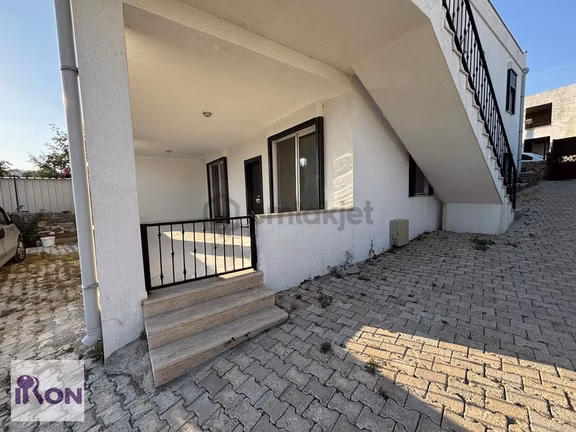 Gümüşlük'de Ferah Geniş Kullanım Alanı Bahçe Katı Kiralık 2