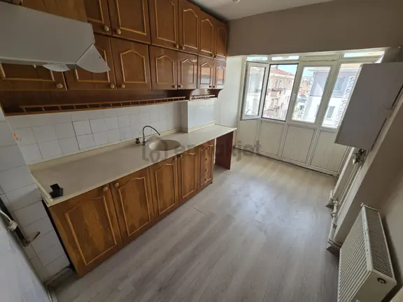 Sincan Mareşalçakmak Mah Kredi Limitsiz Katta Öncep Satılık 3+1 2