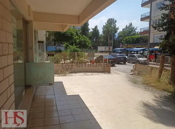 Antalya Konyaaltı Altınkumda Kiralık İşletmeye Uygun İşyeri 1