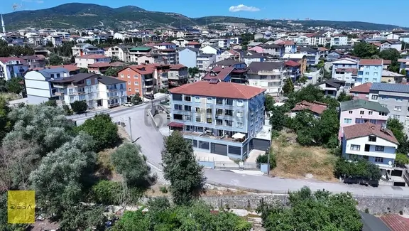 Derince Sırrıpaşa Mah. De Satılık Arakat 3+1 Daire 2