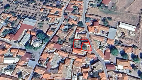 Göçbeyli Merkezde 485 M2 Müstakil Ev 2