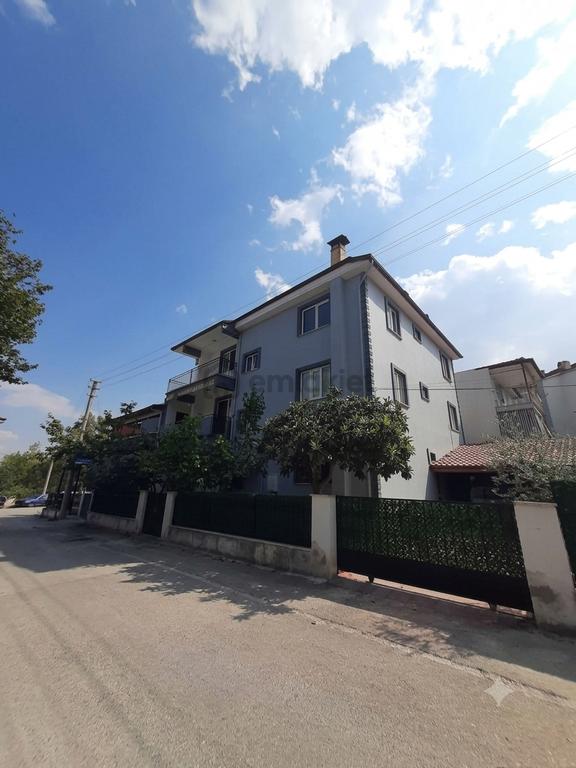 Zeytinköy Mah Yeniyol Altı Çift Balkonlu Kiralık 3+1 Daire 1