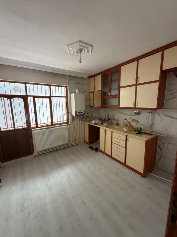 Zeytinköy Mah Yeniyol Altı Çift Balkonlu Kiralık 3+1 Daire 2