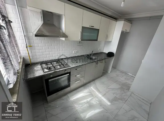 Ct Emlak/anadolu Adliyesinin Tam Karşısında Kiralık 2+1 Daire 2