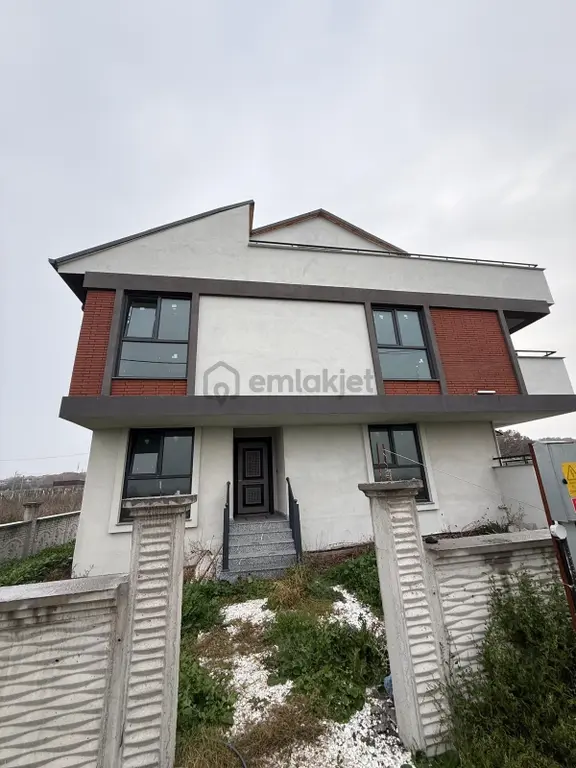 Balıkesır Gonen Auoa Bolgesınde Sıfır 5+1 Luks Vılla 1