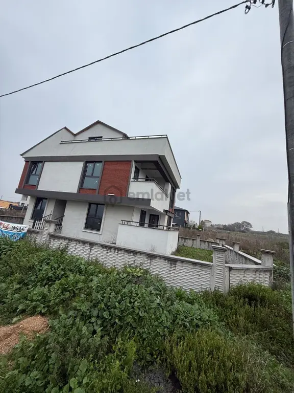 Balıkesır Gonen Auoa Bolgesınde Sıfır 5+1 Luks Vılla 2