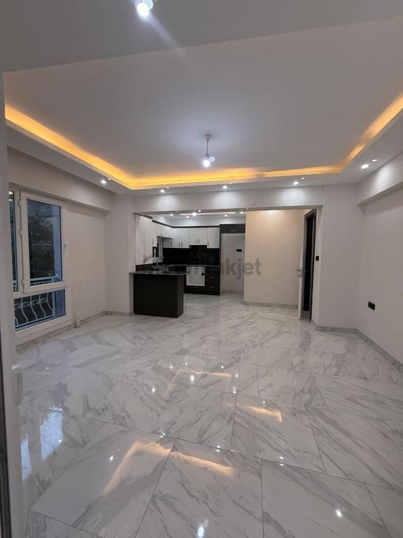 Fiyat Düştü Plaja 700 Mt Asansörlü 3+1 Ebeveyn Banyolu 1