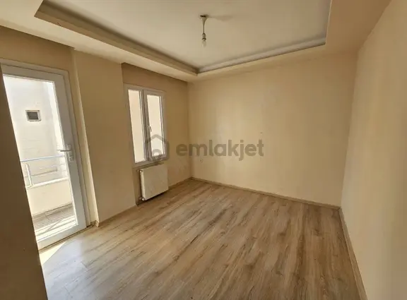 Genç Emlak'tan Sağlık Mah Kiralık 2+1 Doğalgazlı Daire 2