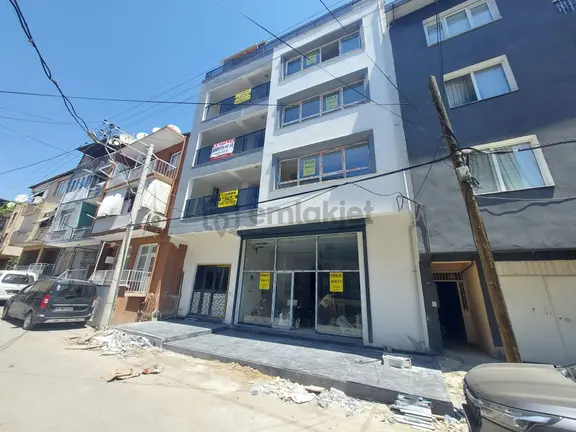 Bayraklı Alpaslan Da Kapalı Mutfak Satılık 2+1 Daire !!! 1