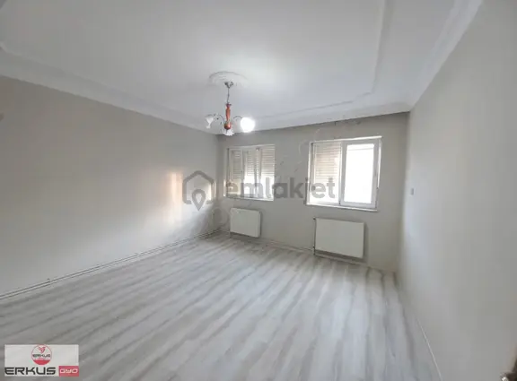 Denizli Mehmetçik'te Forum Yakını Kiralık 3+1 Daire 1