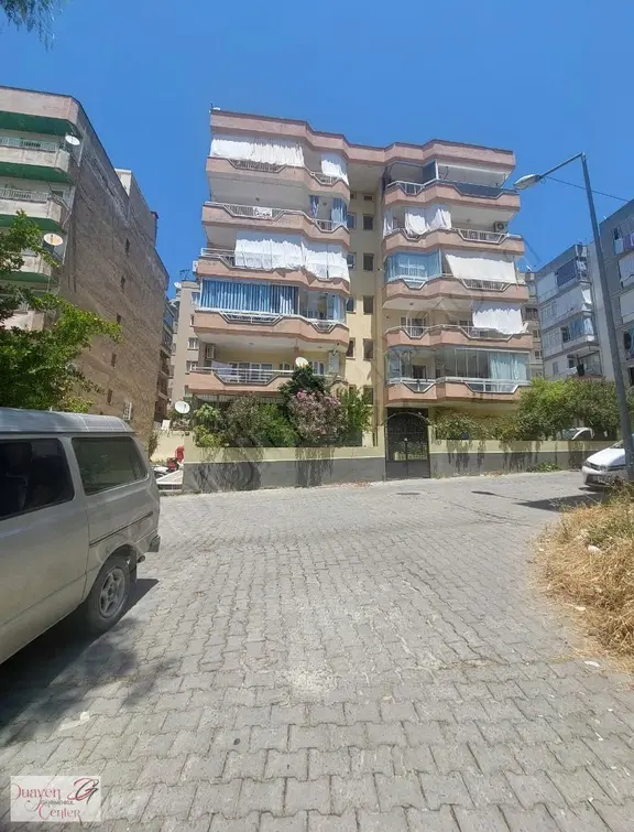Kuşadası Ege Mh. Doğalgazlı Ara Kat Geniş 3+1 Satılık Daire 1