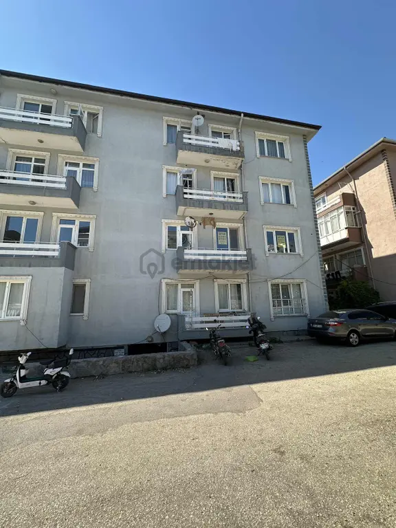 Hisar Gayrimenkulden Yılmaz Yapı Koop. Ara Kat Bakımlı Daire 2