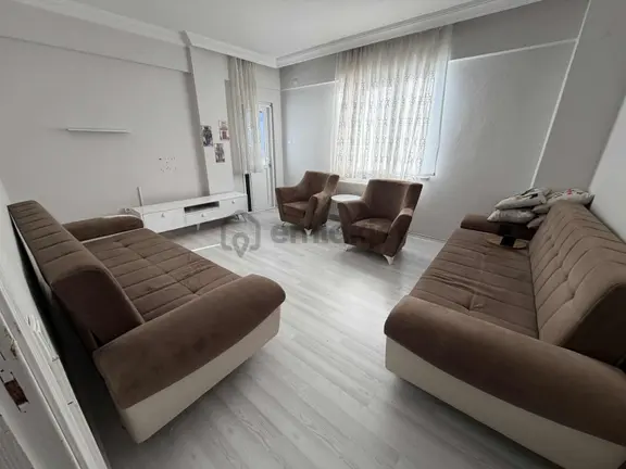 Yağmur Emlak'tan Süper Konumda 2+1 Kiralık Daire 1