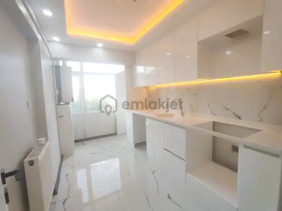 Sincan İstasyon'da Keyifli Manzaralı Full Yapılı Geniş 3+1 1
