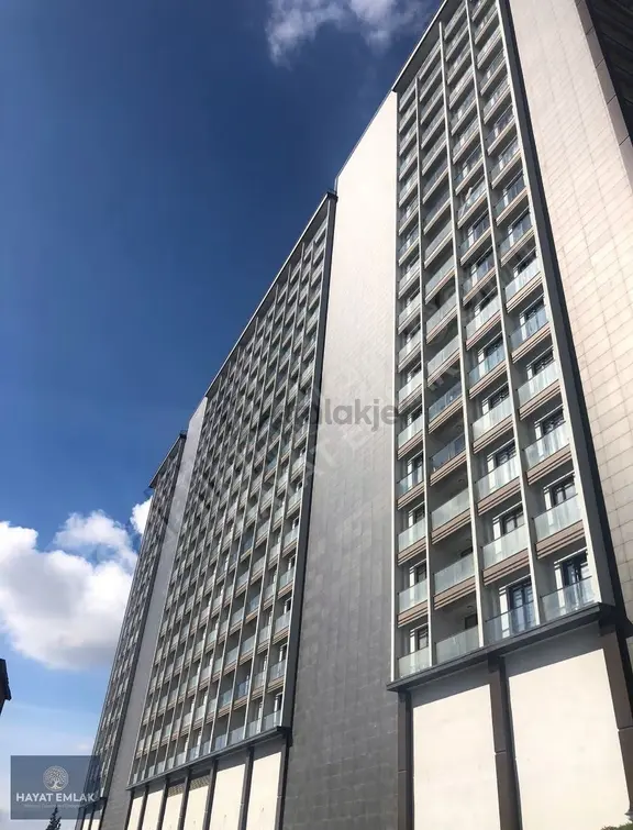 Tuzla Vema Rezidans Dış Cephe Geniş 2+1 Kiralık Daire 1