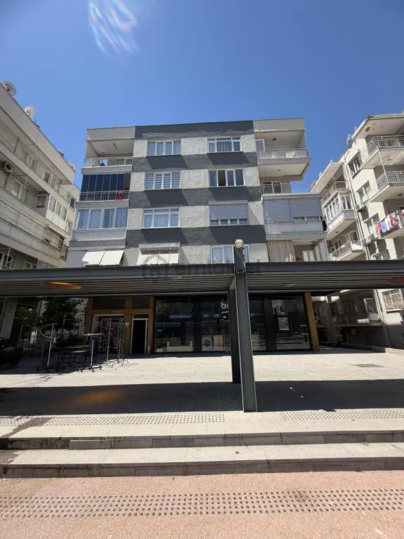 Üçgen Mahallesi Sgk Yanı Ara Katta 3+1 Kiralık Daire 1