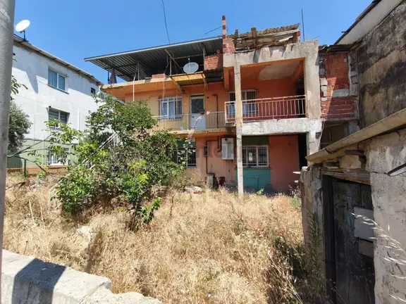 Dokuz Eylül Mahallesi İzbana Yürüme Mesafesinde 2 Katlı Satılık Bina 1