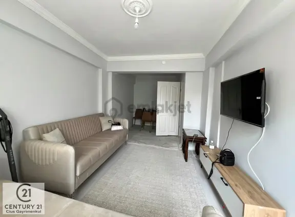 C21 Cius;merkezi Lokasyon'da İçi Yenilenmiş Full Eşyalı Daire 2