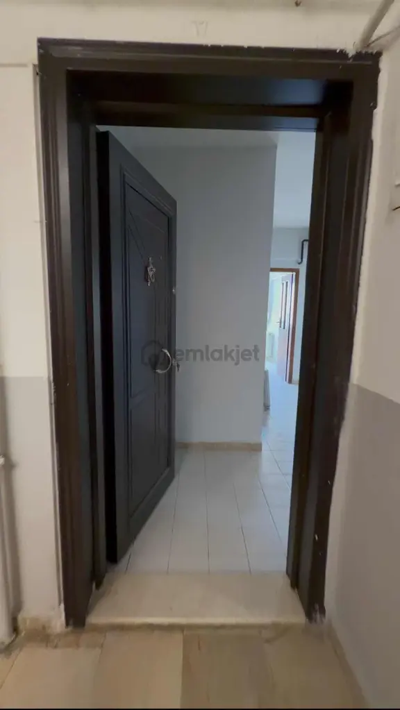 Hacılar Meydanında Kiralık 3+1 Daire 1
