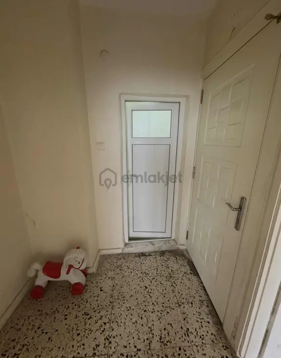 Yeşiloba Sabancı Sitesinde 2+1 Kapalı Mutfak Satılık Daire 2