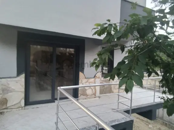 Soğucak'ta Müstakil Ev Ve Arsası 1
