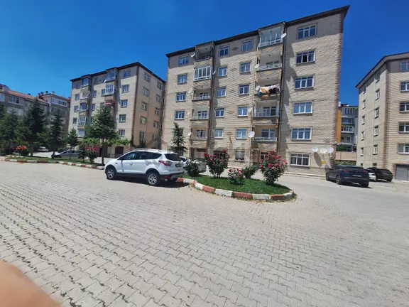 Türker Emlaktan Şehir Merkezinde Kiralık 3+1 Daire 1