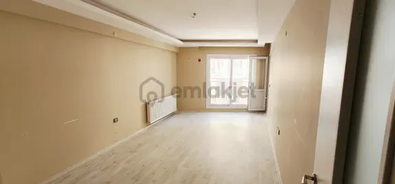 Reis Mahallesinde Kiralık 2+1 Otoparklı Bakımlı Daire 2