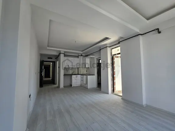 Atakum İstiklal Mahallesi'nde Kiralık 1+1 Daire 1