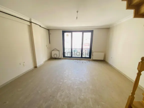 Ünalan Mah Emaar Avm Hemen Yanında 5+1 Dubleks Daire 1