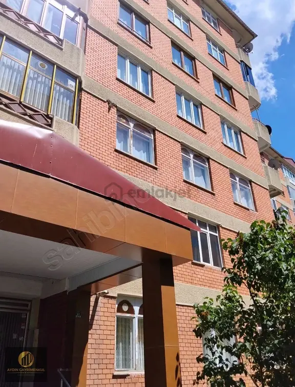 Terminal Caddesinde Eşyalı 2 Artı 1 Kiralık Daire. 1