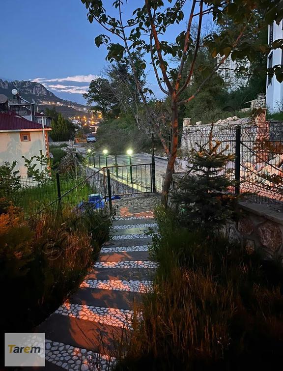 Mersin Soğucak'ta Satılık Muhteşem Tripleks Villa 1
