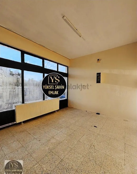 Yazır Da Tramvaya Yakın Geniş 140 M2 Satılık Dükkan 2