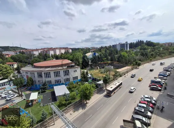Yzg'den Askerlik Şube Karşısı Önü Full Açık Çift Cephe 140m 3+1 1