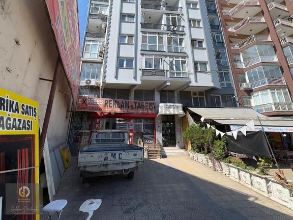 Karşıyaka Anadolu Caddesi Üzeri 560 M2 Satılık Dükkan 1